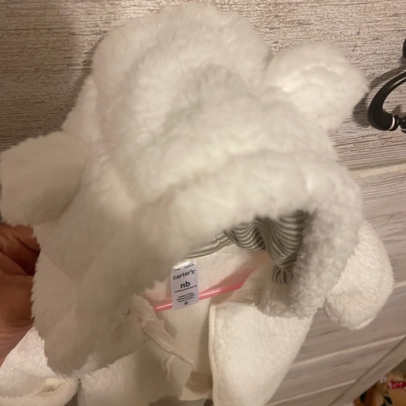 Carters NB bear bundle - Picture 6 of 7